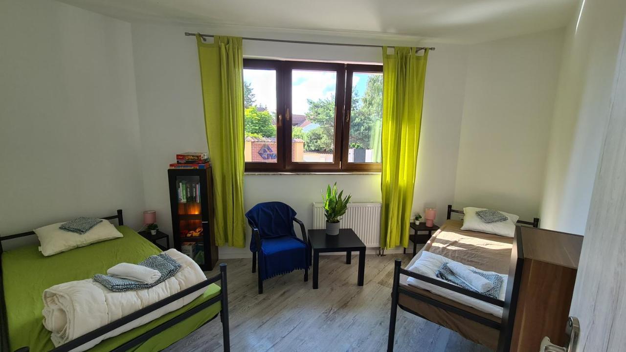 Urocze Apartamenty Na Wsi Goledzinow ภายนอก รูปภาพ