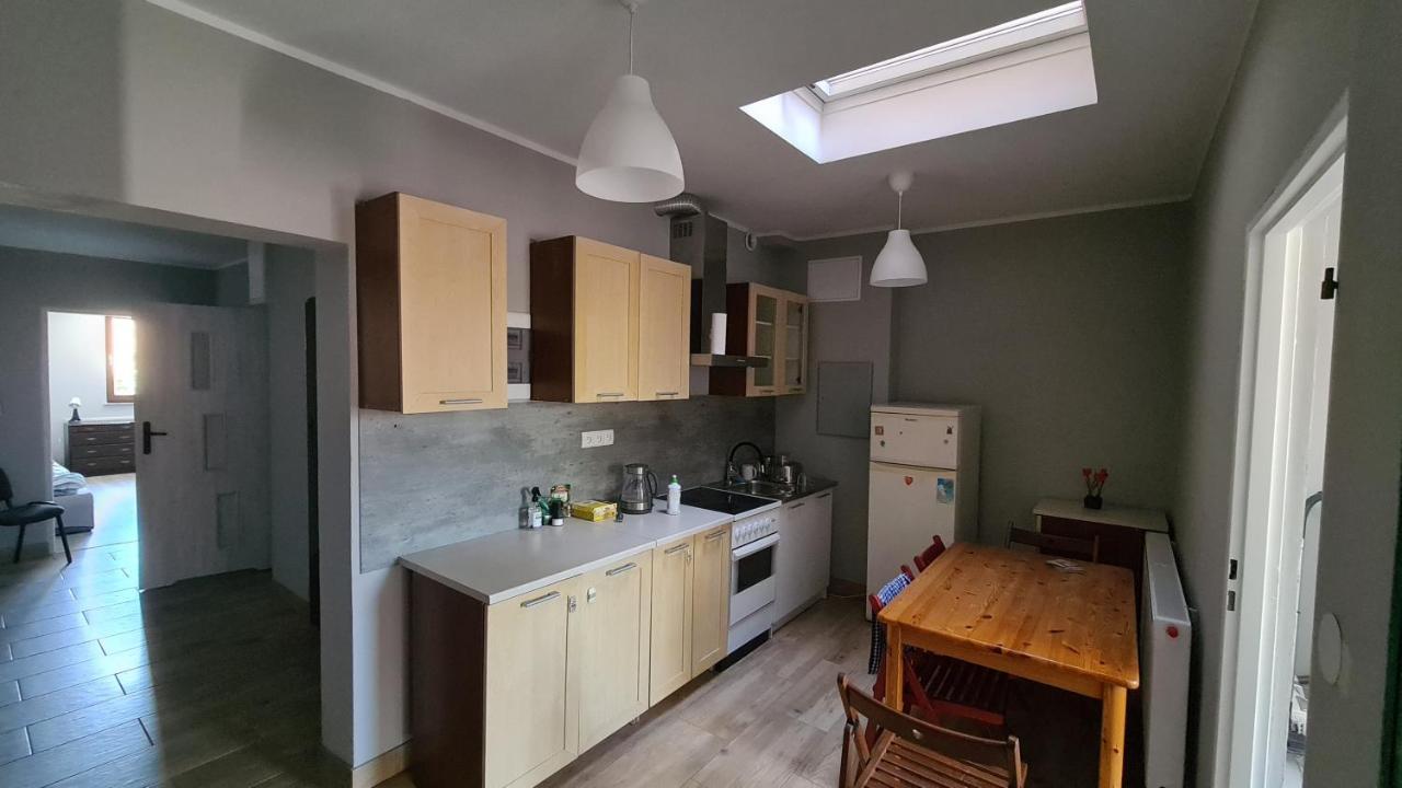 Urocze Apartamenty Na Wsi Goledzinow ภายนอก รูปภาพ