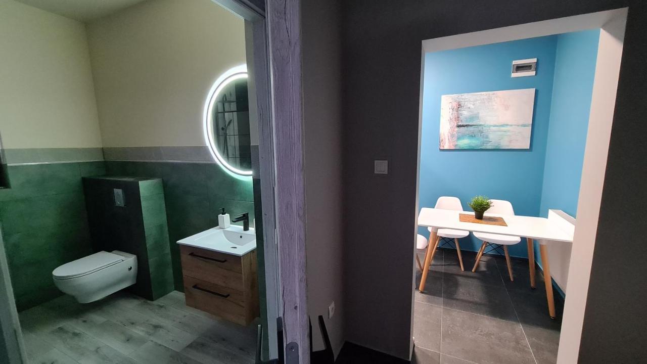 Urocze Apartamenty Na Wsi Goledzinow ภายนอก รูปภาพ