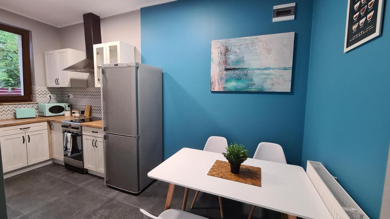Urocze Apartamenty Na Wsi Goledzinow ภายนอก รูปภาพ